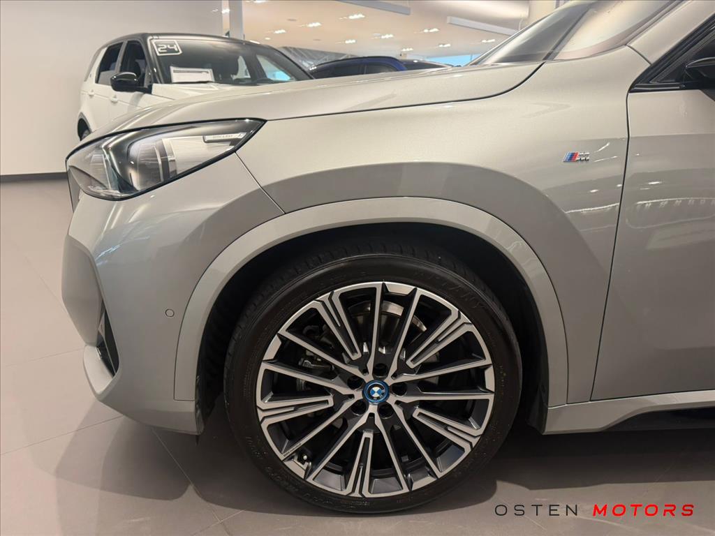 BMW-iX1-ELÉTRICO XDRIVE30 M SPORT