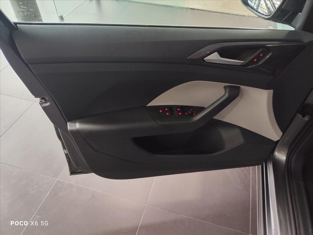 T-CROSS 1.4 250 TSI TOTAL FLEX HIGHLINE AUTOMÁTICO6