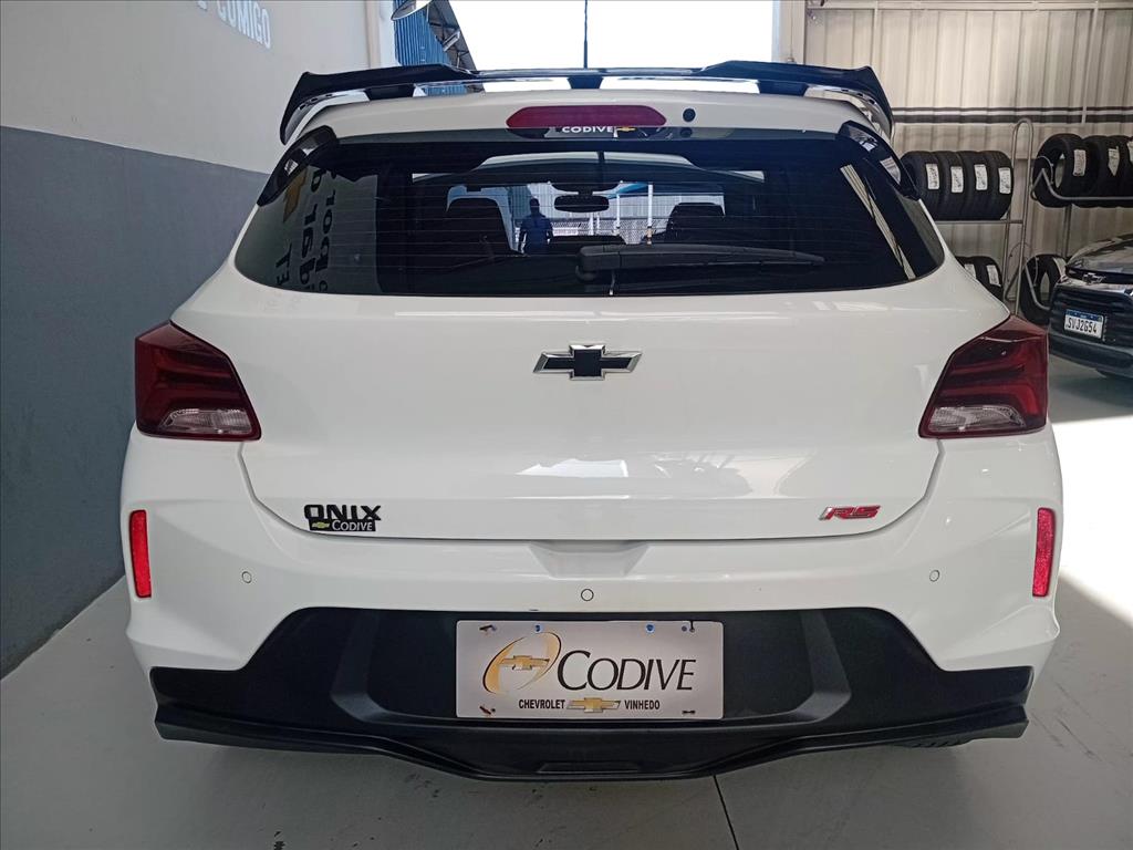 ONIX 1.0 TURBO FLEX RS AUTOMÁTICO5