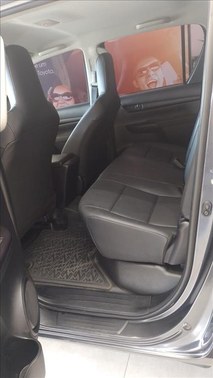 HILUX 2.8 D-4D TURBO DIESEL CD POWER PACK 4X4 MANUAL8