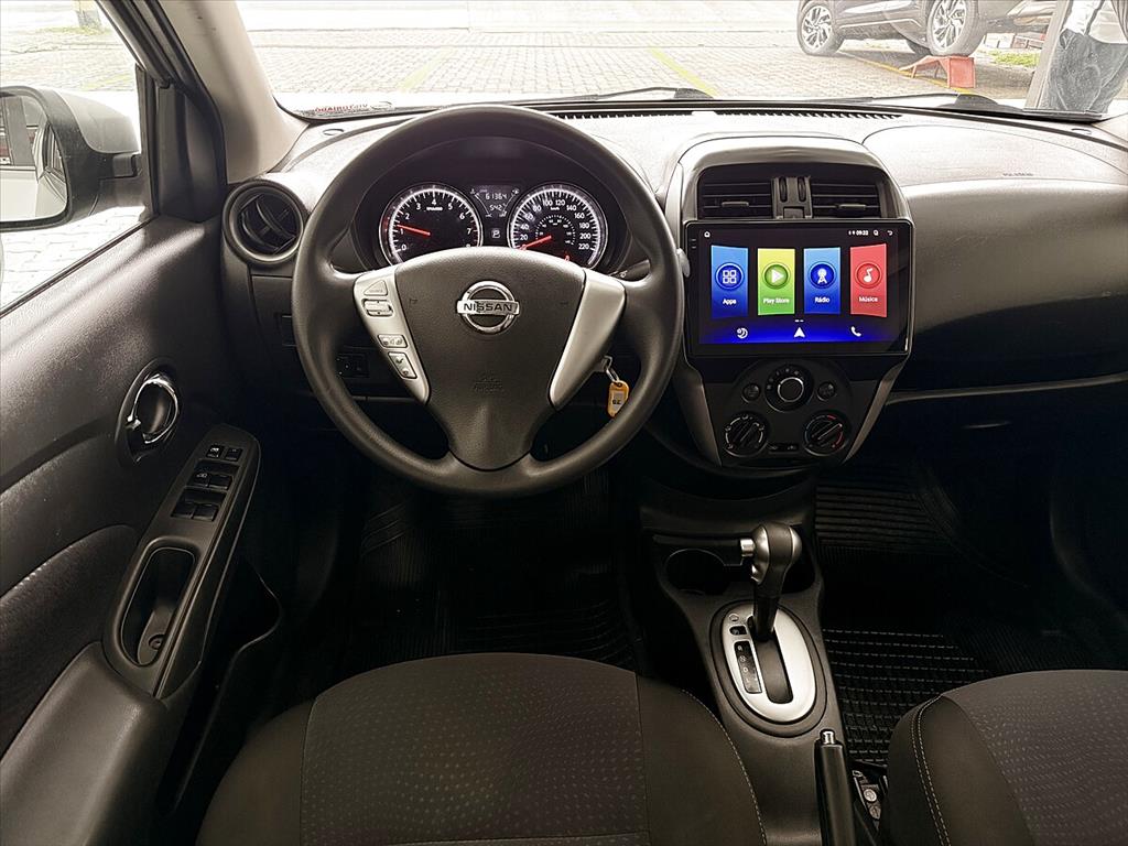 Nissan Versa - 1.6 16V FLEX SV 4P XTRONIC
