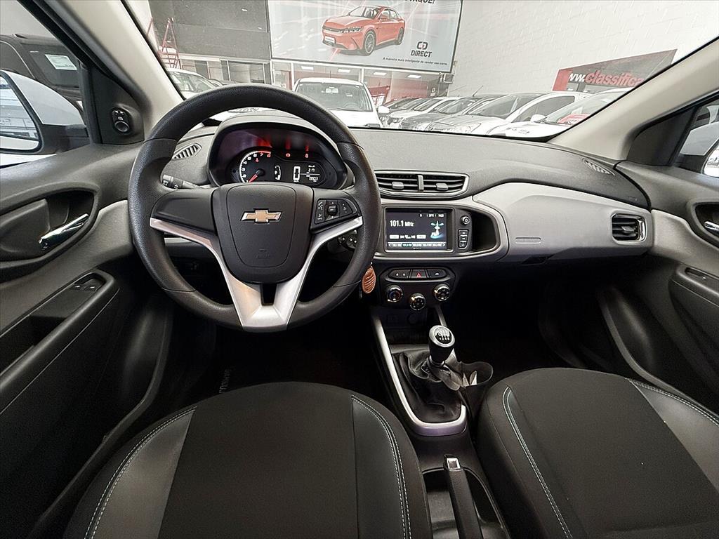 Chevrolet Onix - 1.0 MPFI LT 8V FLEX 4P MANUAL