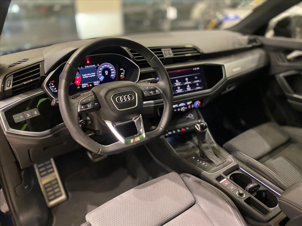 Q3 2.0 40 TFSI GASOLINA PERFORMANCE BLACK QUATTRO TIPTRONIC