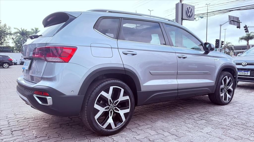 TAOS 1.4 250 TSI TOTAL FLEX HIGHLINE AUTOMÁTICO4