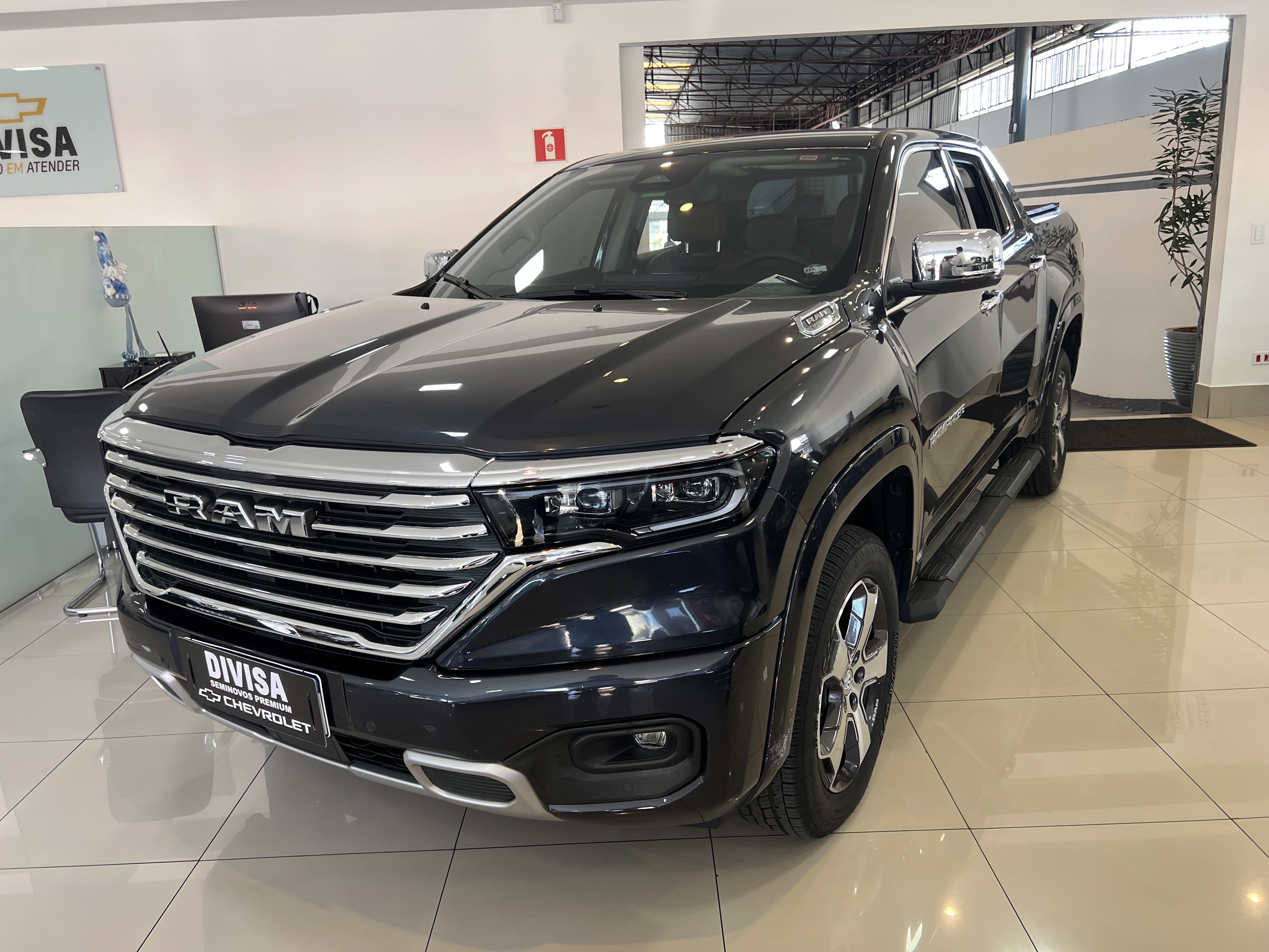 RAM RAMPAGE 2.0 TURBO DIESEL LARAMIE 4X4 AUTOMÁTICO