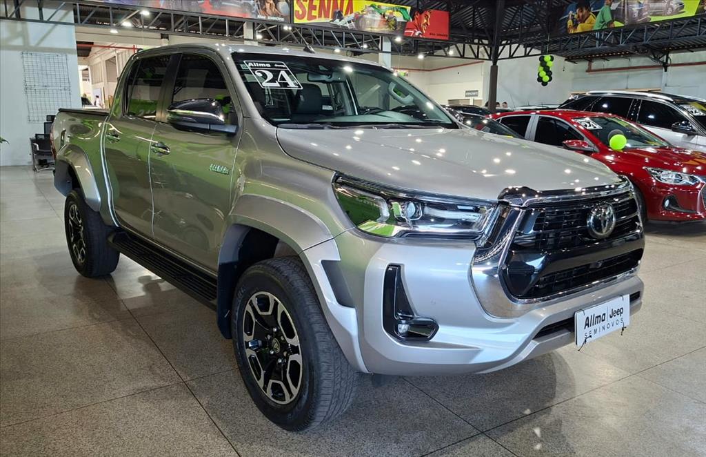 HILUX 2.8 D-4D TURBO DIESEL CD SRX PLUS 4X4 AUTOMÁTICO12