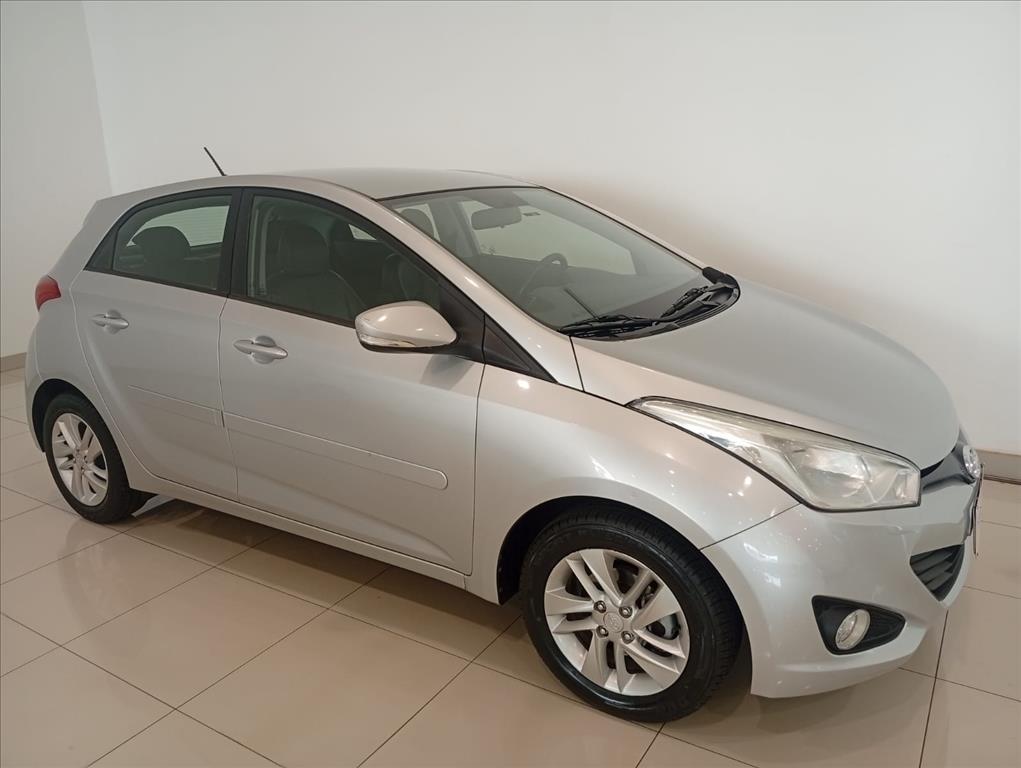 Hyundai-HB20-1.6 PREMIUM 16V FLEX 4P AUTOMÁTICO