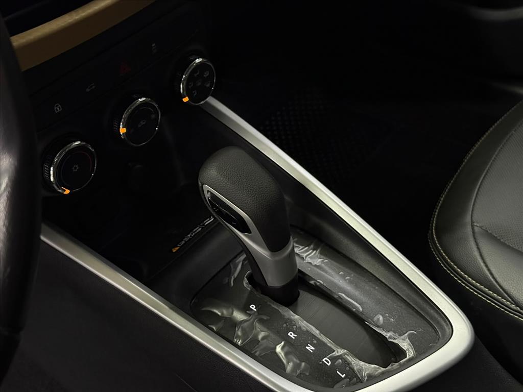 ONIX 1.0 TURBO FLEX PREMIER AUTOMÁTICO8