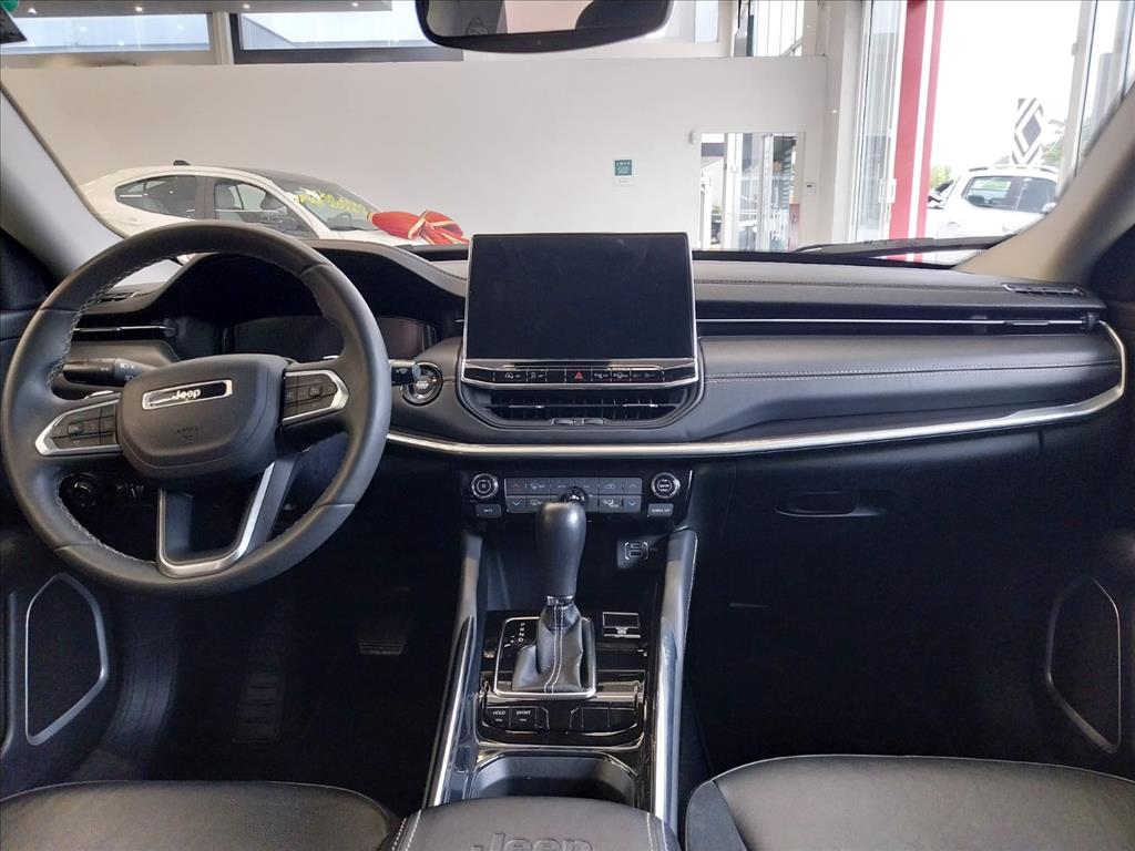 COMMANDER 1.3 T270 TURBO FLEX LONGITUDE AT66