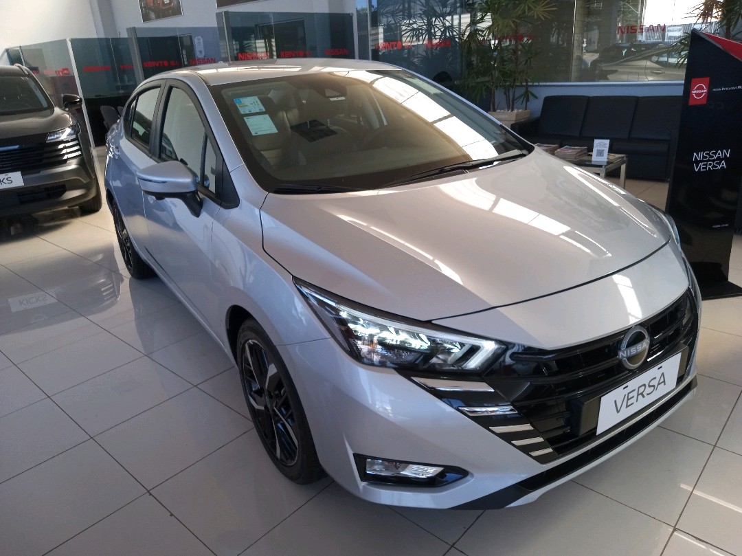 VERSA 1.6 16V FLEX EXCLUSIVE XTRONIC1