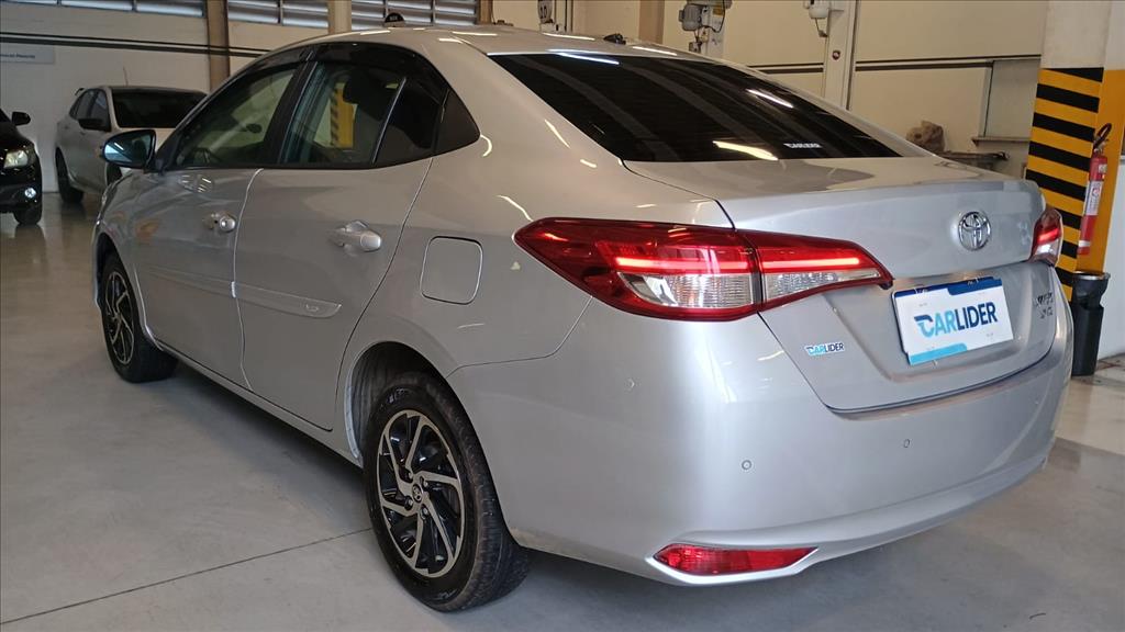 YARIS 1.5 16V FLEX SEDAN XLS MULTIDRIVE6