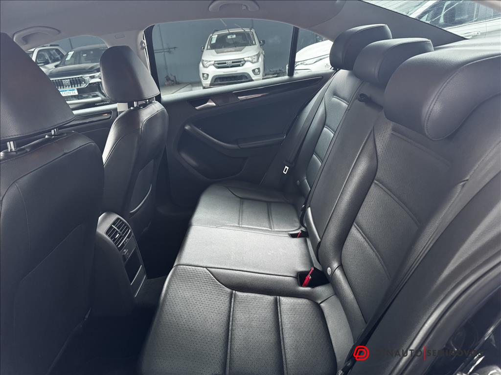 VW - Volkswagen-JETTA-2.0 TSI HIGHLINE 211CV GASOLINA 4P TIPTRONIC