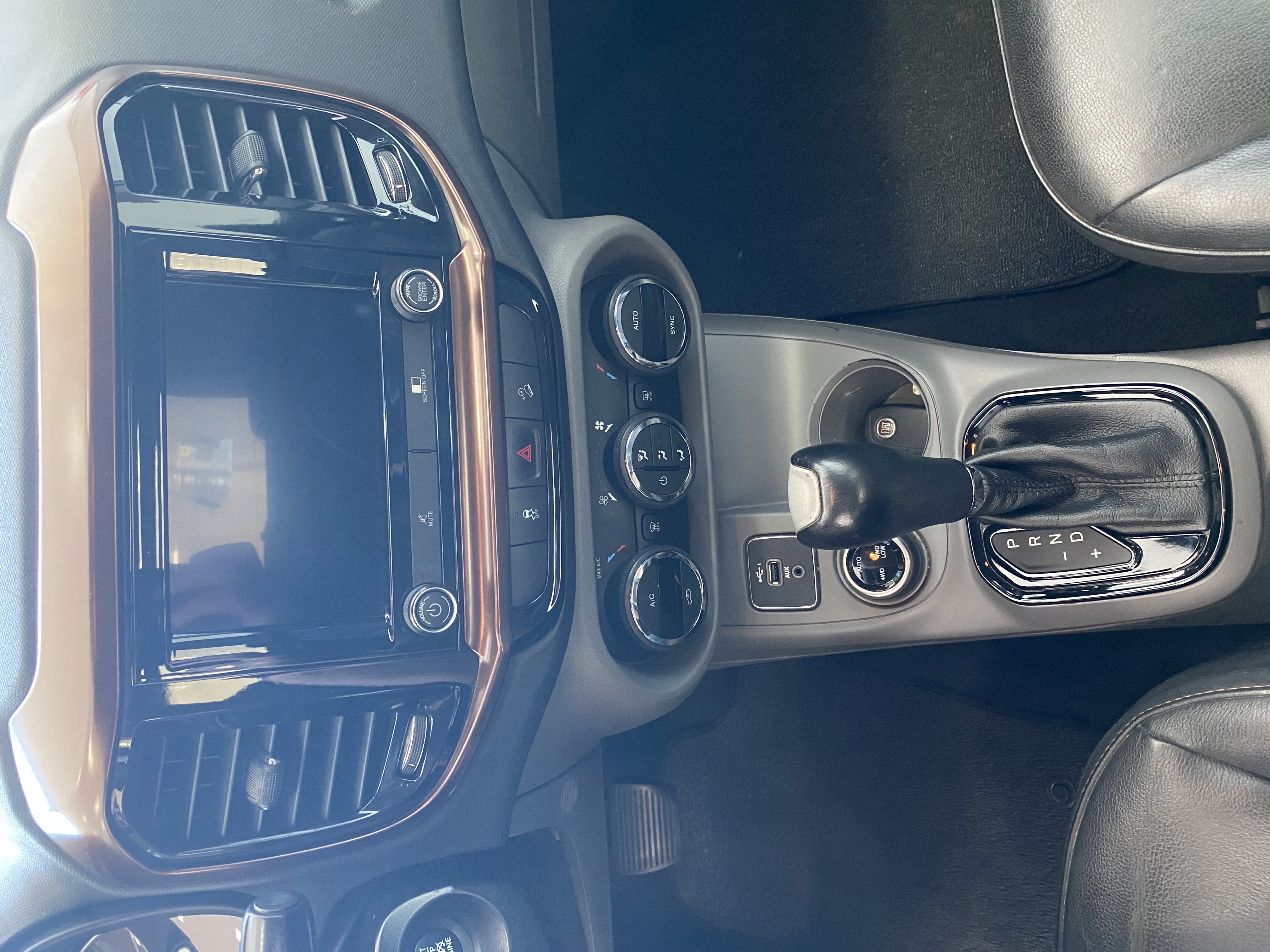 TORO 2.0 16V TURBO DIESEL VOLCANO 4WD AT910