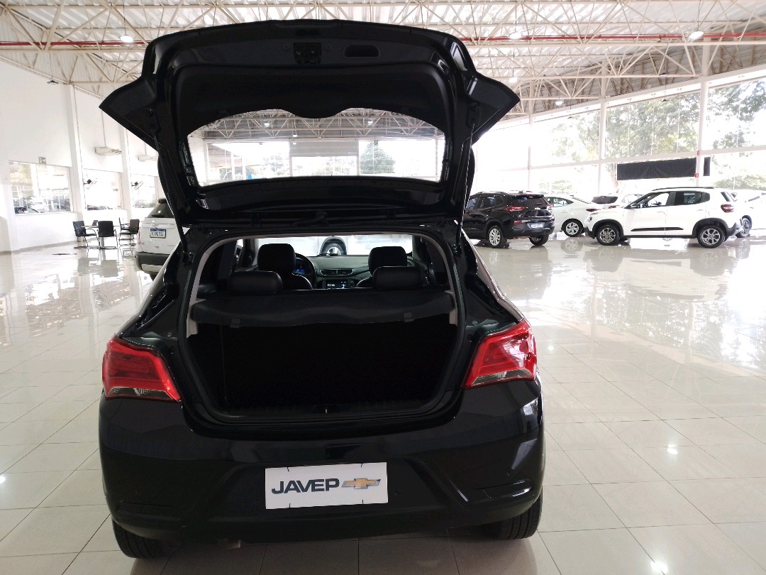 GM - Chevrolet-ONIX-1.4 MPFI LTZ 8V FLEX 4P MANUAL