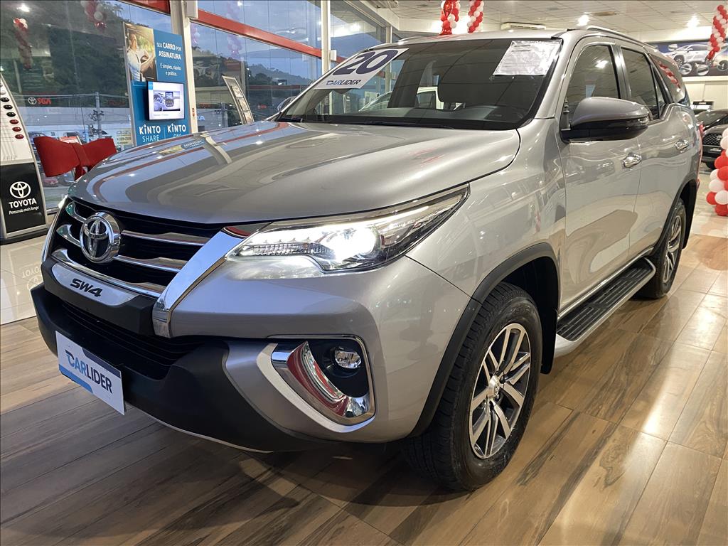 HILUX SW4 2.8 SRX 4X4 7 LUGARES 16V TURBO INTERCOOLER DIESEL 4P AUTOMÁTICO HILUX SW4 2.8 SRX 4X4 7 LUGARES 16V TURBO INTERCOOLER DIESEL 4P AUTOMÁTICO