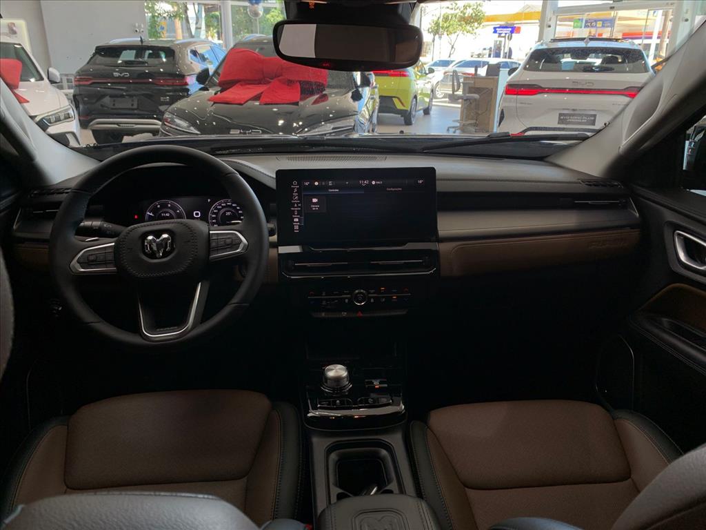 RAMPAGE 2.0 TURBO DIESEL LARAMIE 4X4 AUTOMÁTICO10