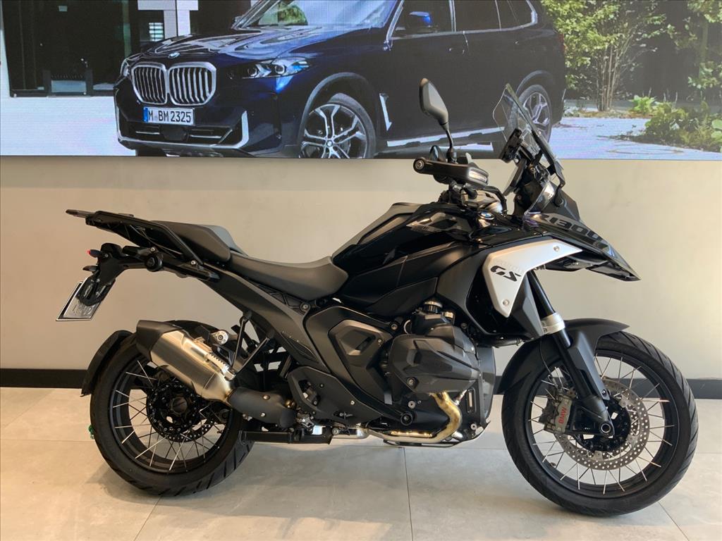 1300 GS TRIPLE BLACK