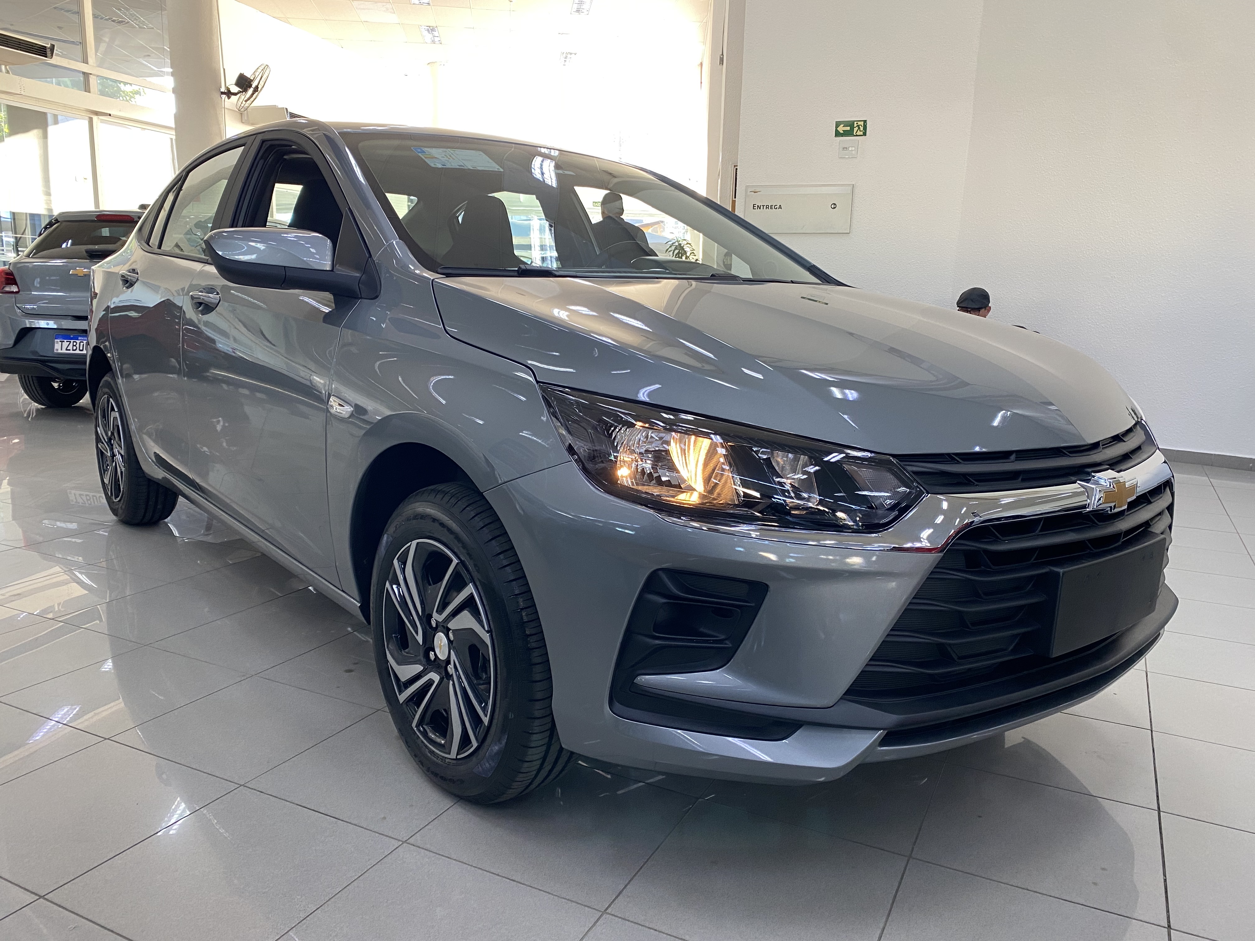 ONIX PLUS 1.0 TURBO ETANOL ECO AUTOMÁTICO2