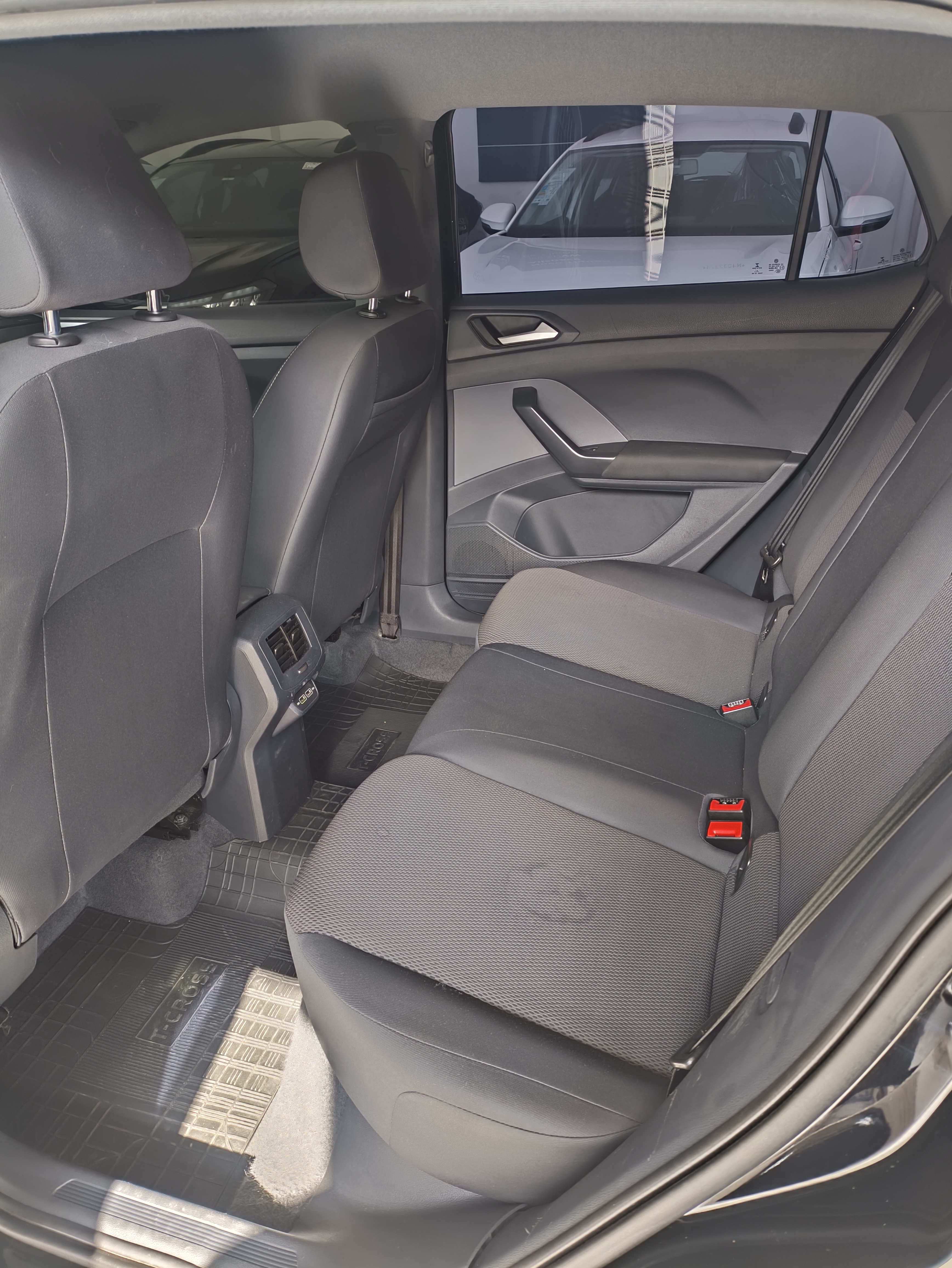 T-CROSS 1.0 200 TSI TOTAL FLEX AUTOMÁTICO10