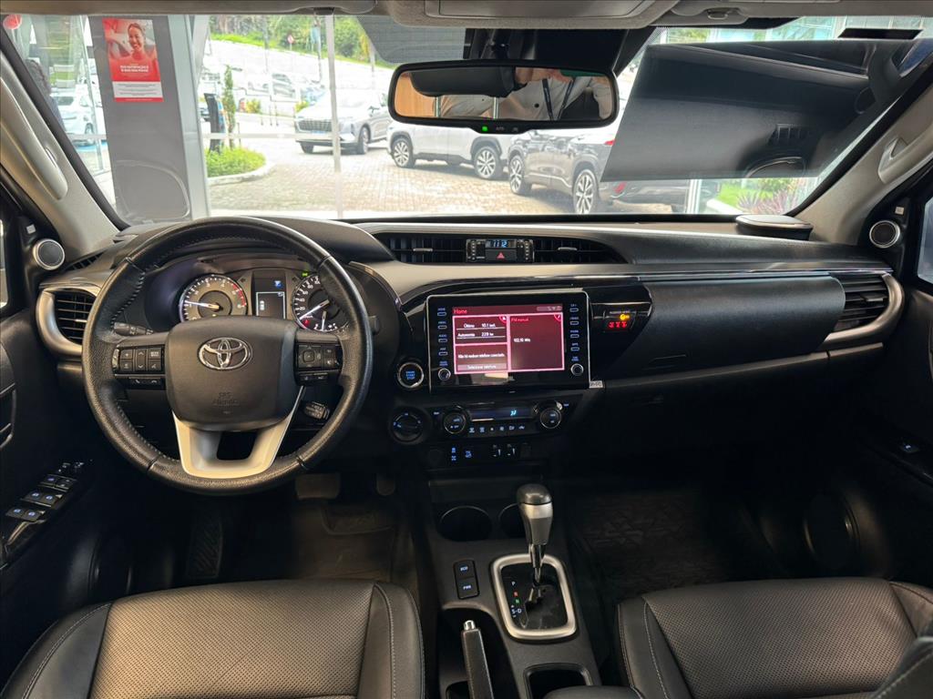 HILUX 2.8 D-4D TURBO DIESEL CD SRX 4X4 AUTOMÁTICO8