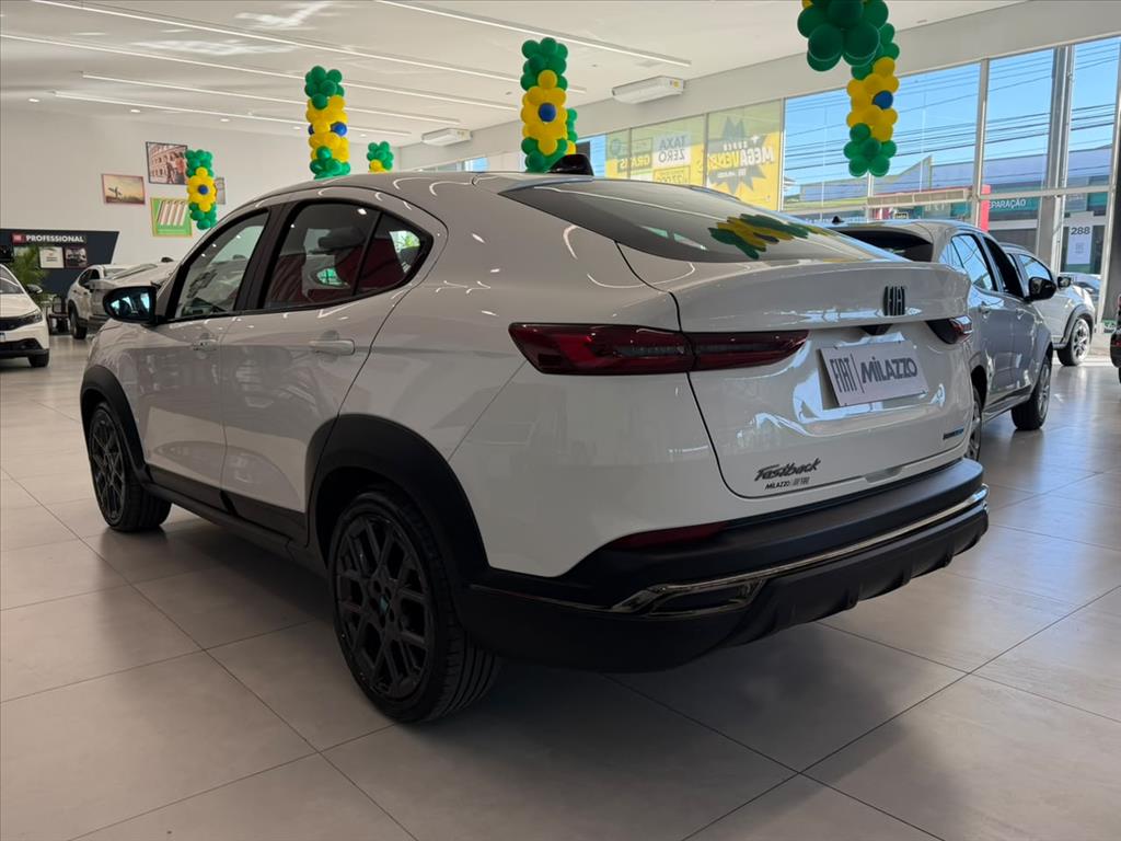 FASTBACK 1.0 TURBO 200 HYBRID IMPETUS CVT5