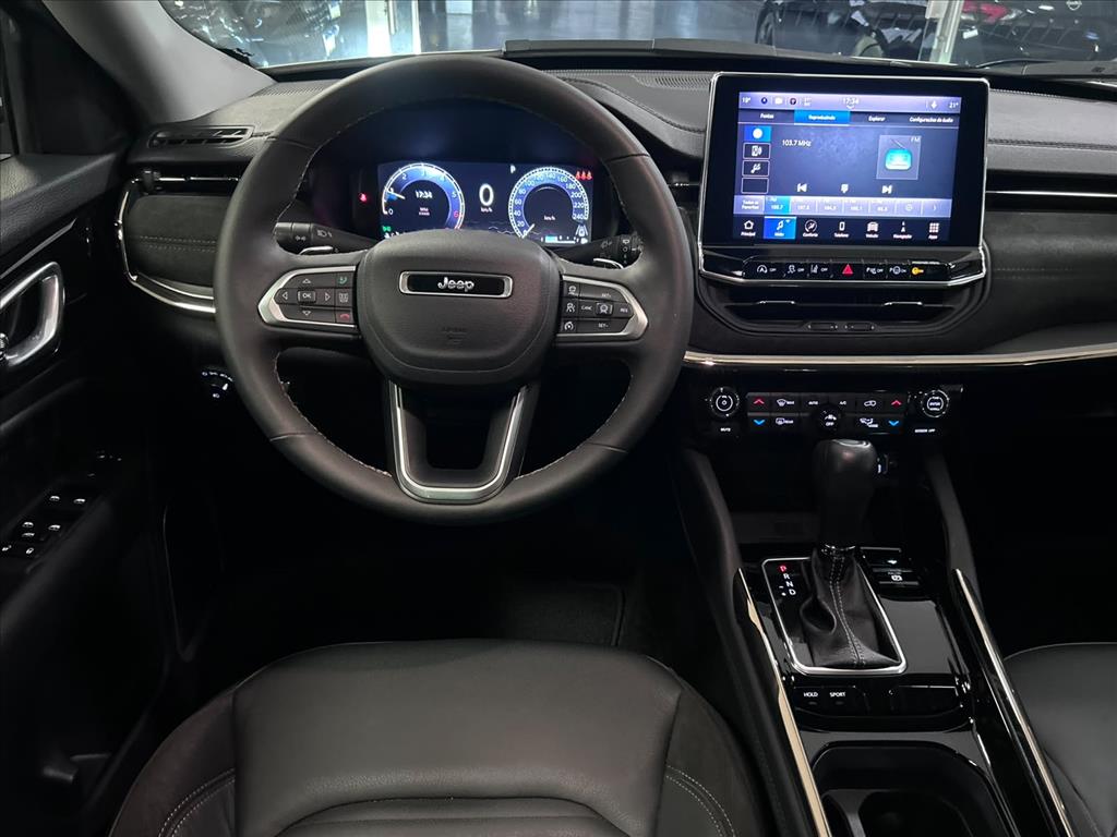 COMMANDER 1.3 T270 TURBO FLEX LIMITED AT67