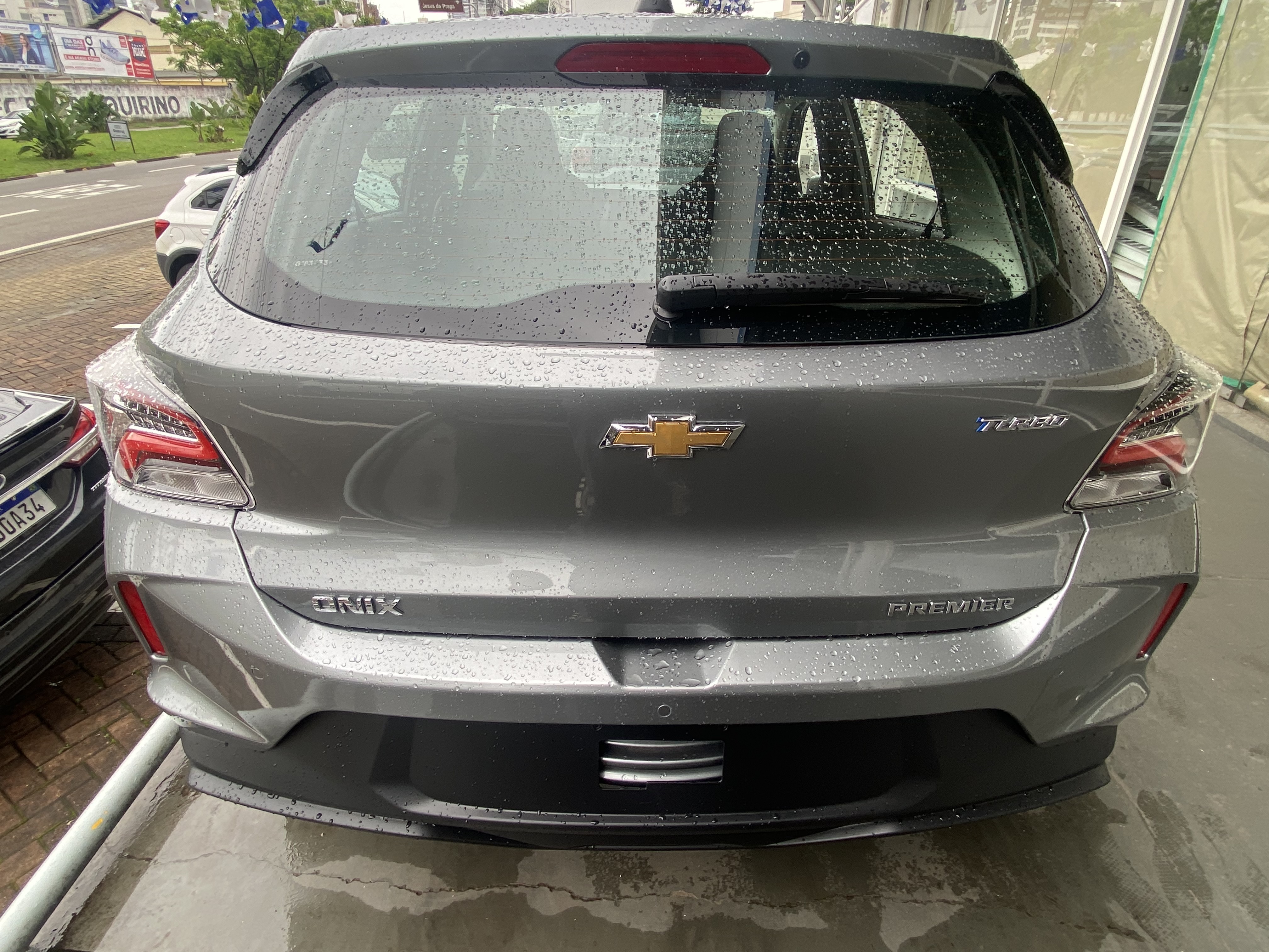 ONIX PLUS 1.0 TURBO FLEX PREMIER AUTOMÁTICO2
