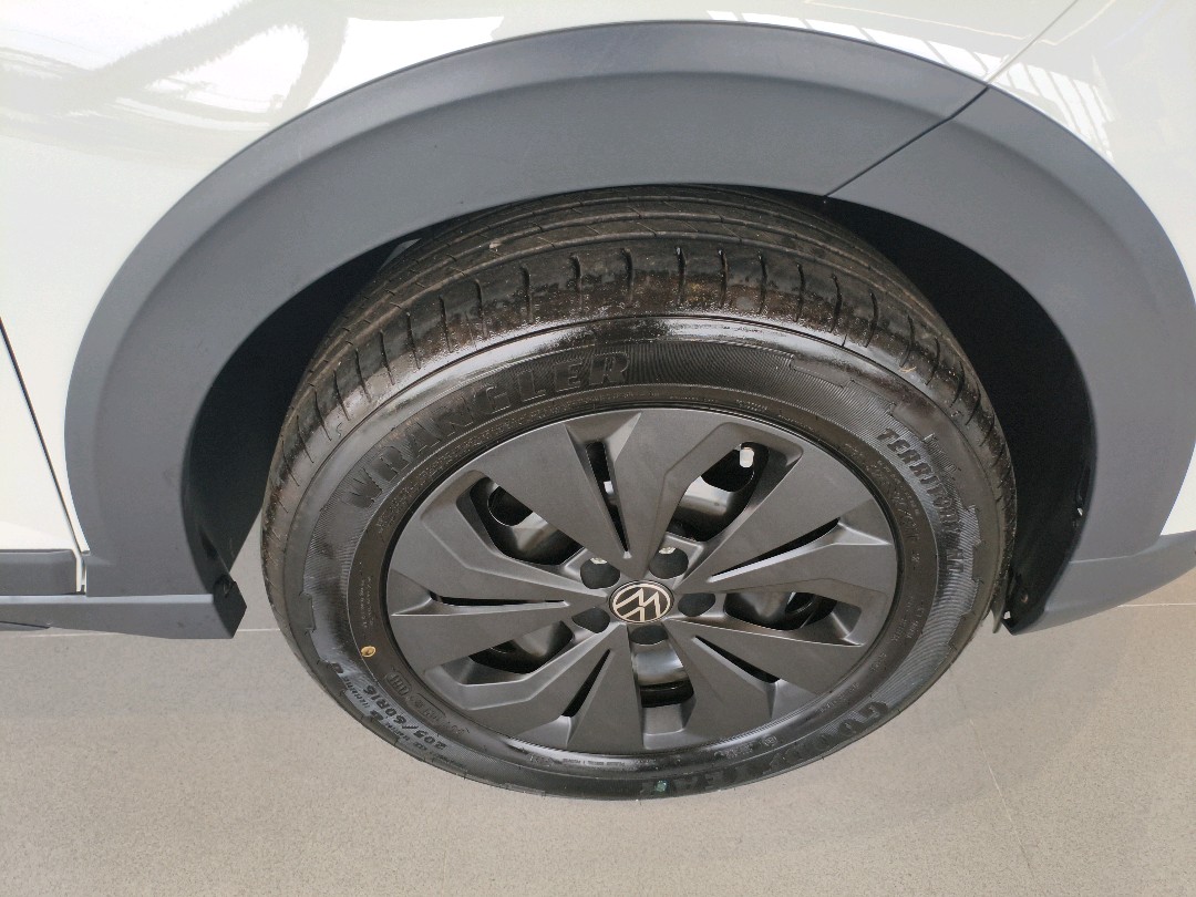 NIVUS 1.0 200 TSI TOTAL FLEX SENSE AUTOMÁTICO3