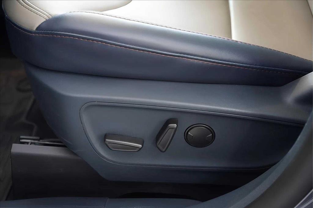 MAVERICK 2.5 HYBRID LARIAT e-CVT8