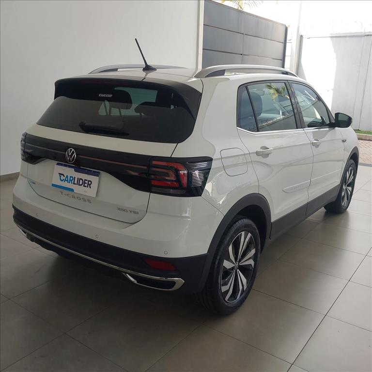 T-CROSS 1.4 250 TSI TOTAL FLEX HIGHLINE AUTOMÁTICO3