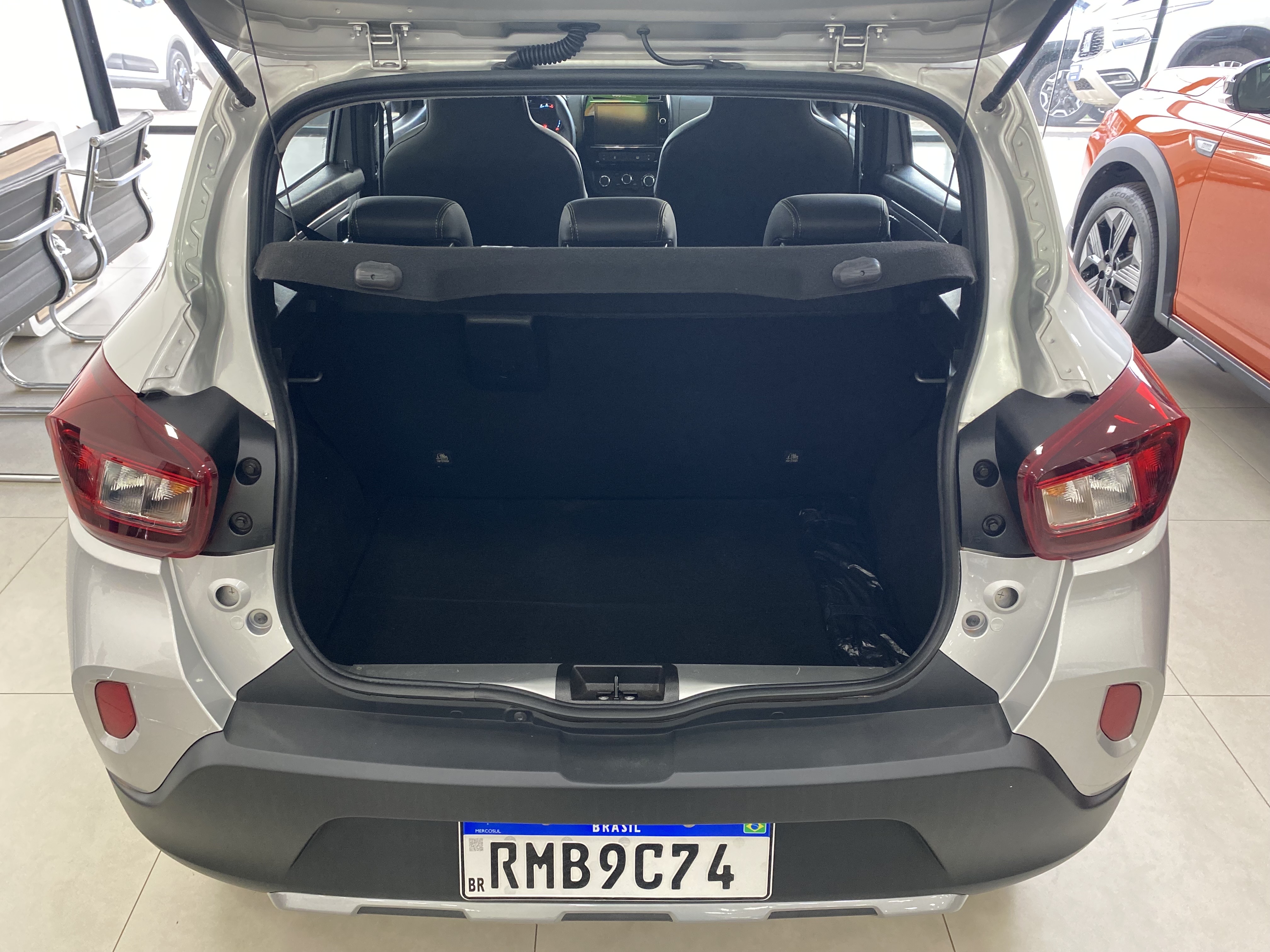 KWID 1.0 12V SCE FLEX OUTSIDER MANUAL6