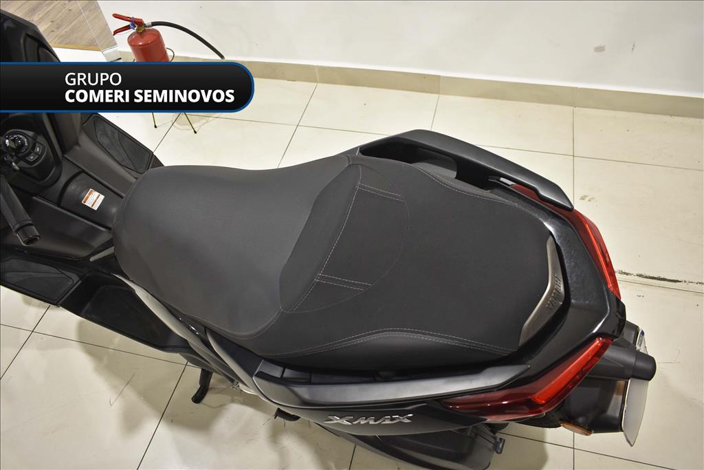 XMAX 250 CONNECTED ABS10