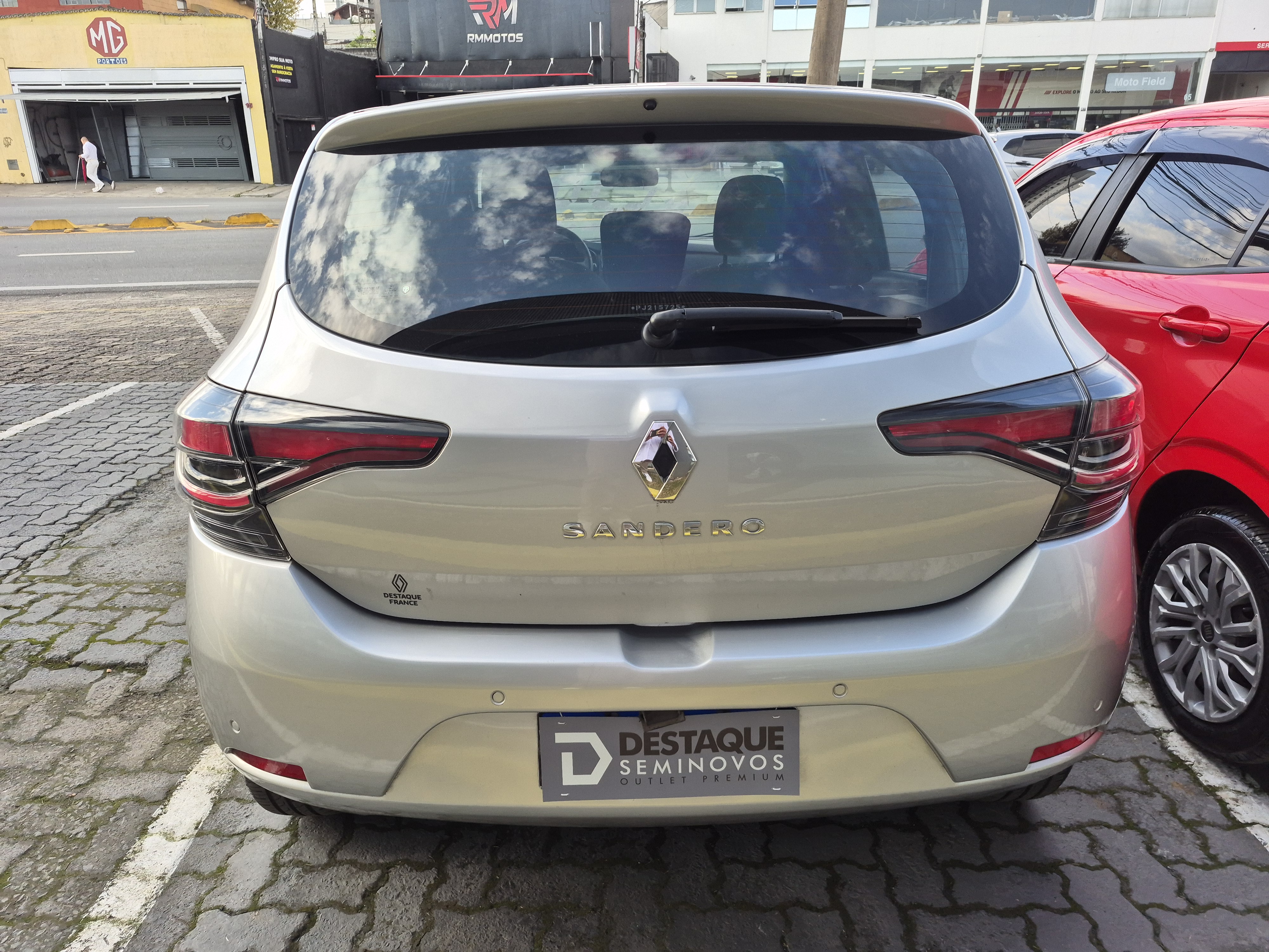 RENAULT SANDERO
