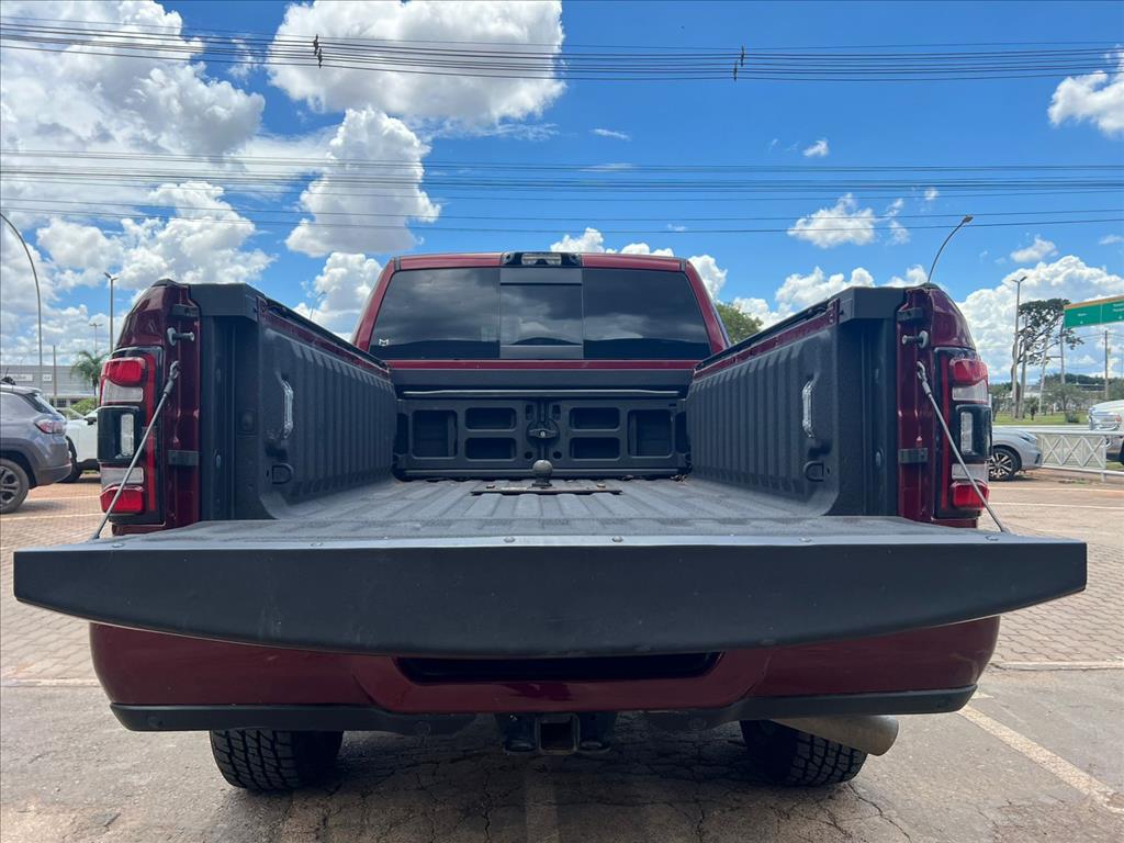 2500 6.7 I6 TURBO DIESEL LARAMIE CD 4X4 AUTOMÁTICO8