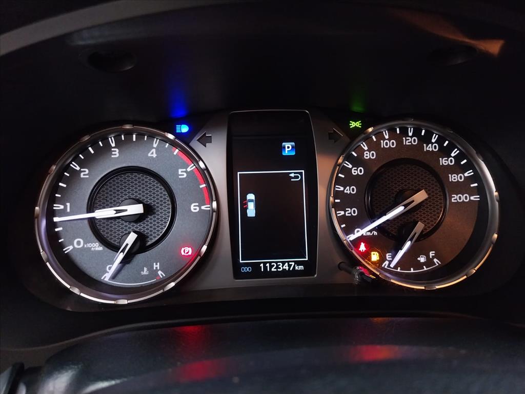 HILUX 2.8 D-4D TURBO DIESEL CD SRX 4X4 AUTOMÁTICO