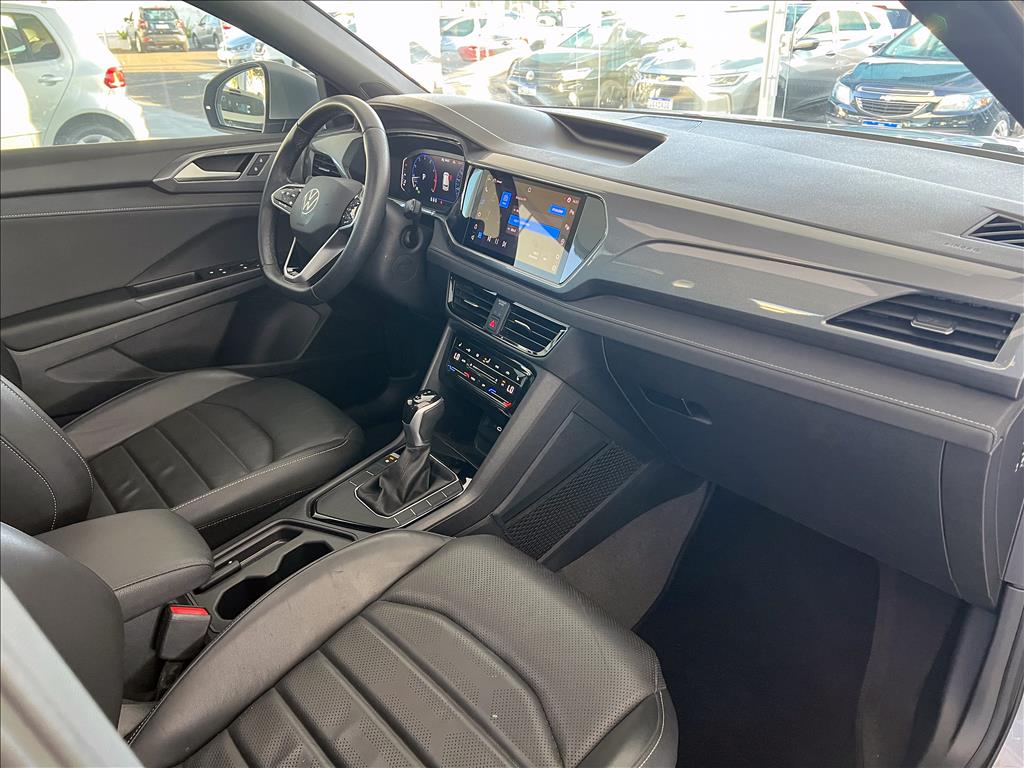 TAOS 1.4 250 TSI TOTAL FLEX HIGHLINE AUTOMÁTICO13