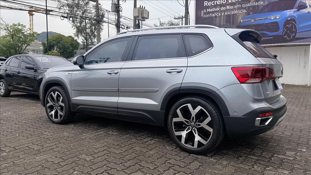TAOS 1.4 250 TSI TOTAL FLEX HIGHLINE AUTOMÁTICO2