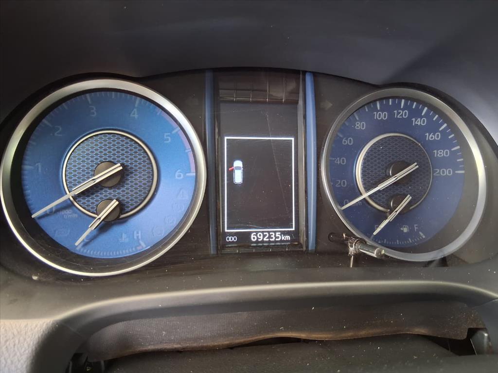 HILUX 2.8 D-4D TURBO DIESEL CD SRX 4X4 AUTOMÁTICO8