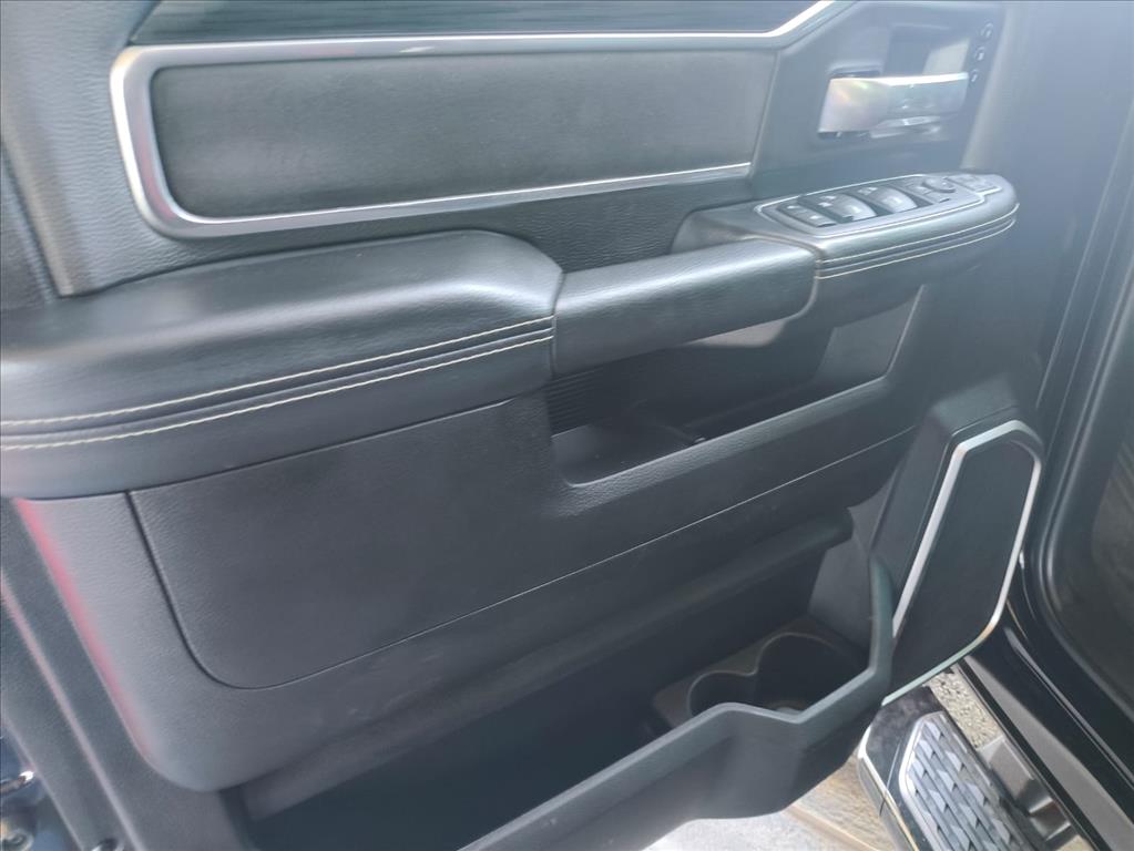 2500 6.7 I6 TURBO DIESEL LARAMIE NIGHT EDITION CD 4X4 AUTOMÁTICO8