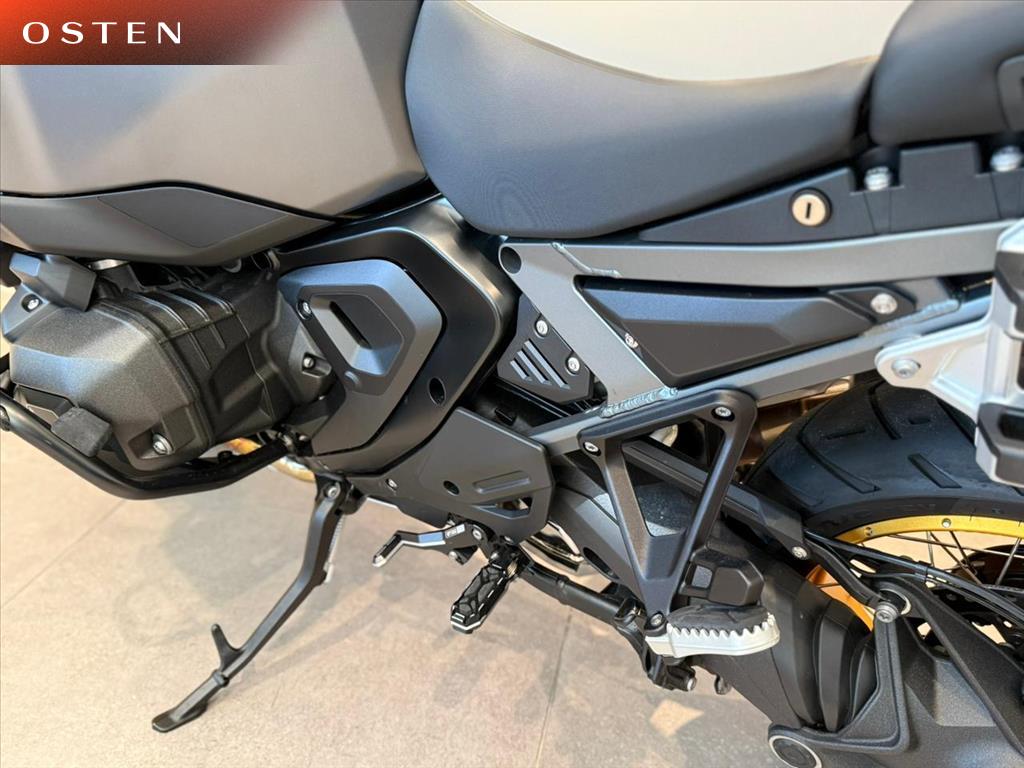 BMW Motorrad-R-1300 GS OPTION 719