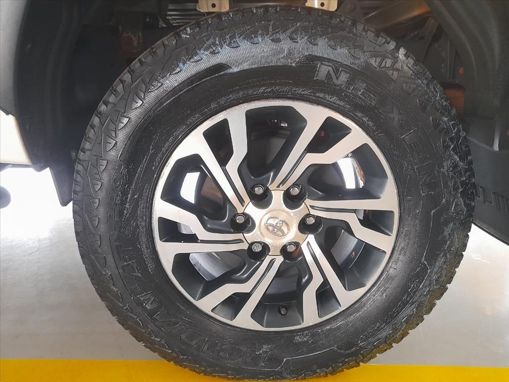 HILUX 4.0 V6 GR SPORT 4X4 CD GASOLINA AUTOMÁTICO10