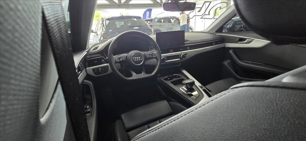 A4 2.0 TFSI MHEV S LINE QUATTRO S TRONIC13