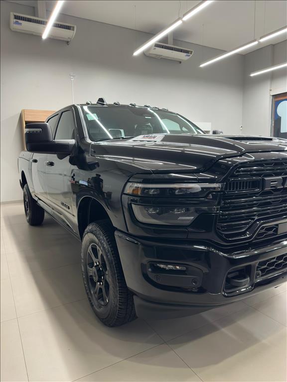 3500 6.7 I6 TURBO DIESEL LARAMIE NIGHT EDITION CD 4X4  AUTOMÁTICO5
