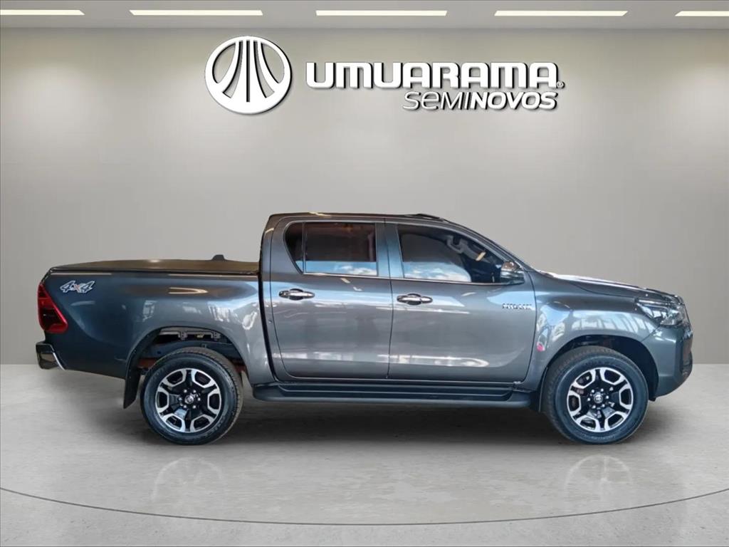 HILUX 2.8 D-4D TURBO DIESEL CD SRX 4X4 AUTOMÁTICO2