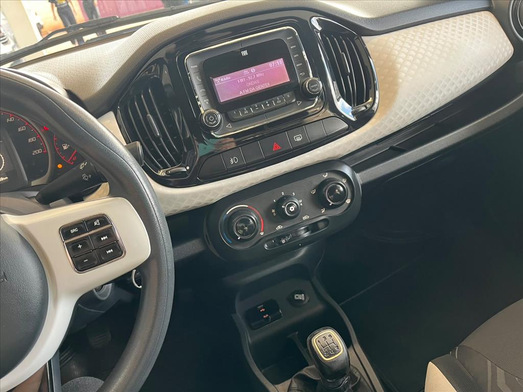 UNO 1.4 EVO SPORTING 8V FLEX 4P MANUAL9