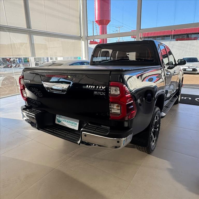 HILUX 2.8 D-4D TURBO DIESEL CD SRX 4X4 AUTOMÁTICO4