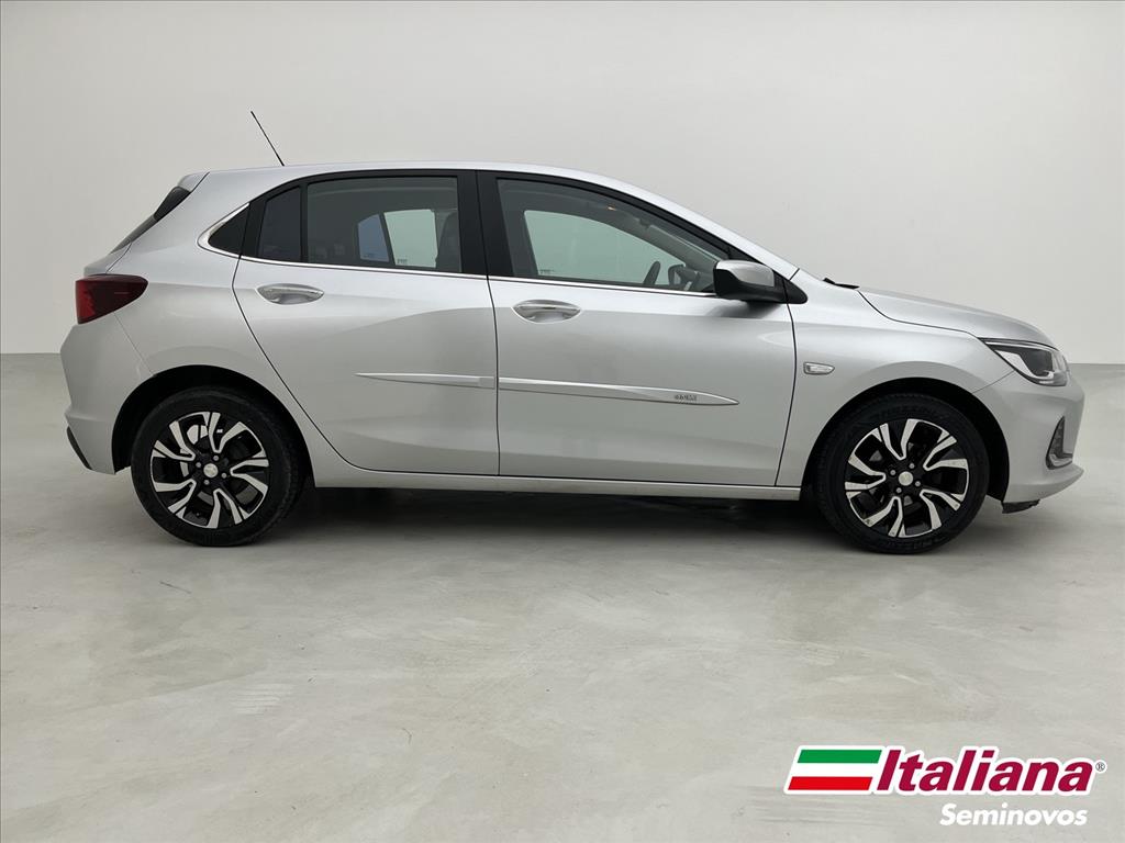ONIX 1.0 TURBO FLEX PREMIER AUTOMÁTICO5