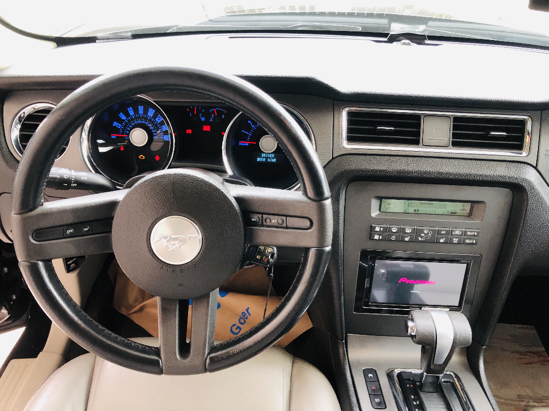 MUSTANG 3.7 V6 GASOLINA AUTOMÁTICO10