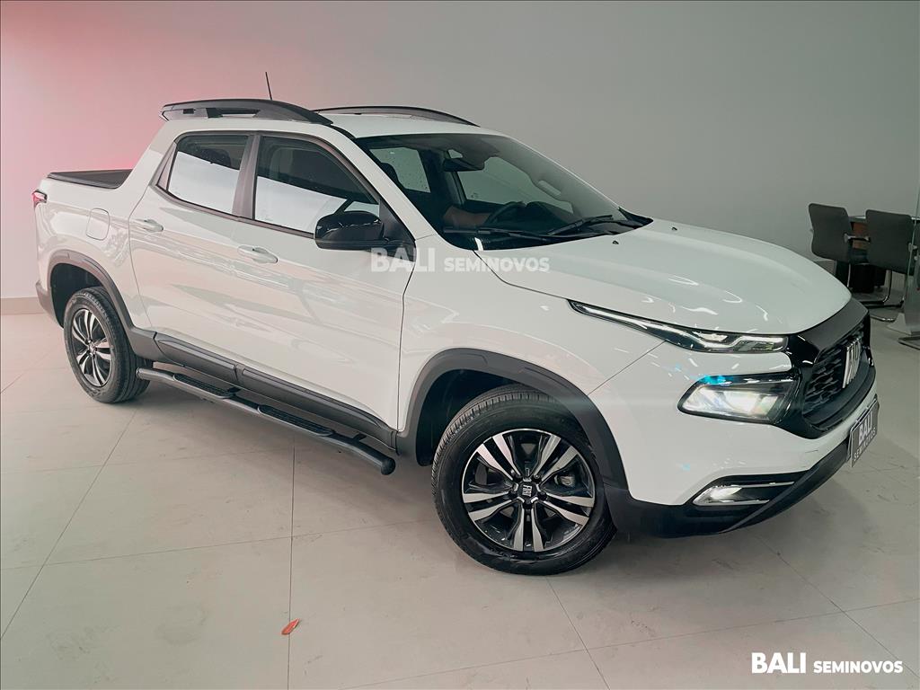 TORO 1.3 TURBO 270 FLEX FREEDOM AT6 TORO 1.3 TURBO 270 FLEX FREEDOM AT6