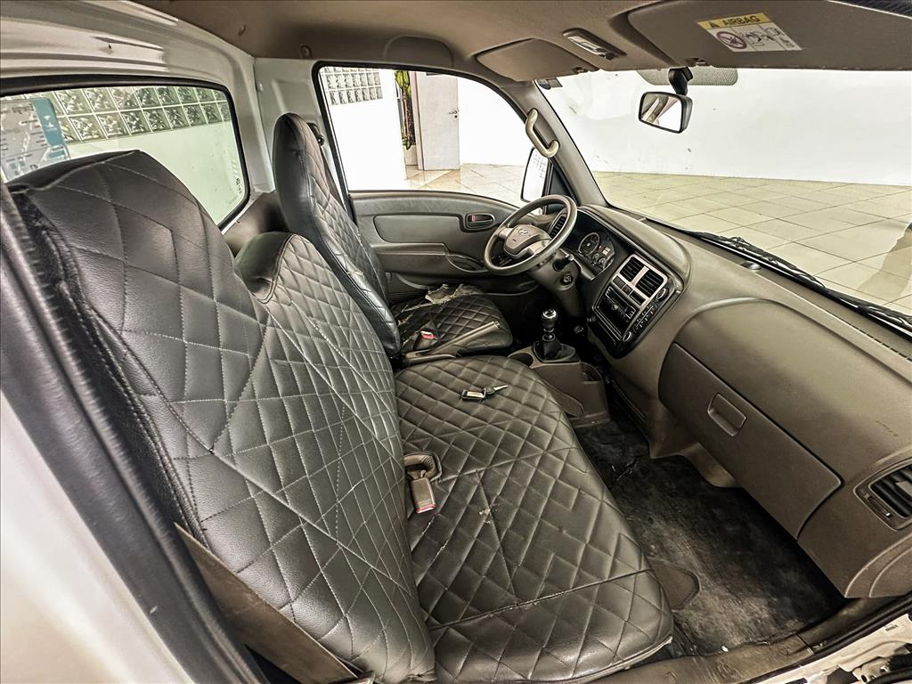 HR 2.5 LONGO SEM CAÇAMBA 4X2 16V 130CV TURBO INTERCOOLER DIESEL 2P MANUAL5